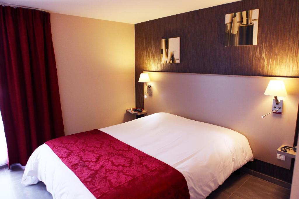 Hotel Le Coudon La Farlède Szoba fotó
